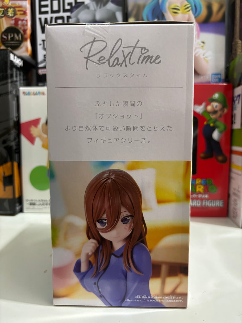 Action Figure Miku Nakano Relax Time Banpresto Quintuplets
