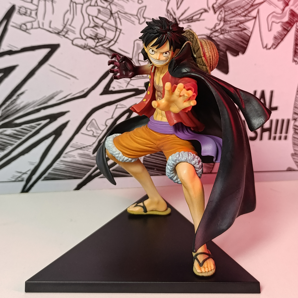 Action Figure Monkey D. Luffy Masterlise Expiece One Piece original sem caixa